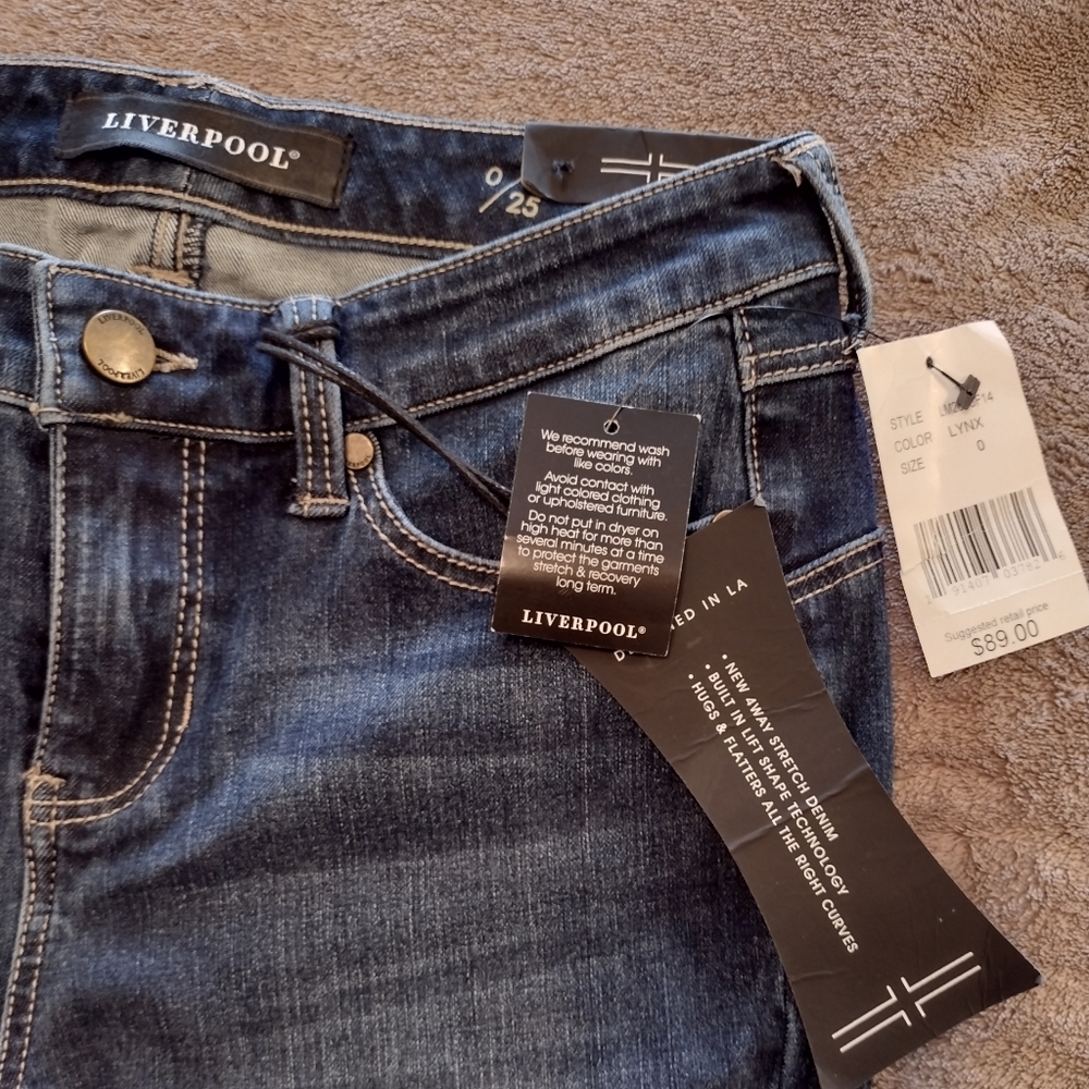 NWT Liverpool "The Hugger Ankle" Skinny Jeans 0/25